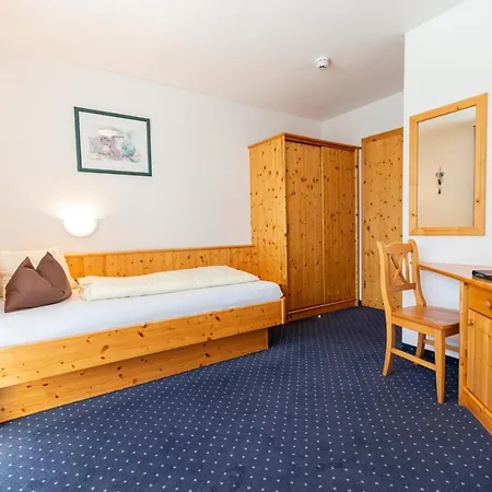 Kristall Guest house
