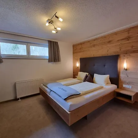 Kristall بيت ضيافة