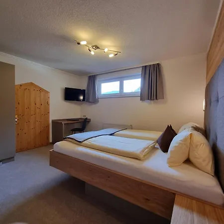 Gasthuis Kristall 3*