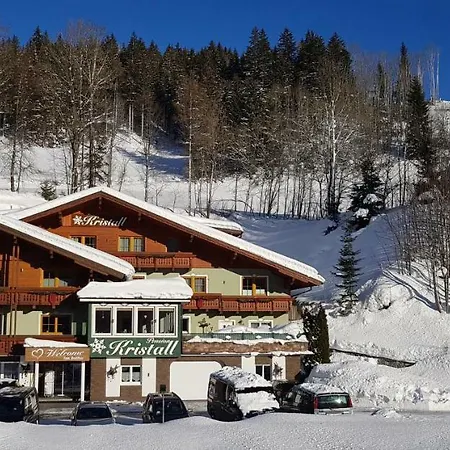 بيت ضيافة Kristall سخلادميخ